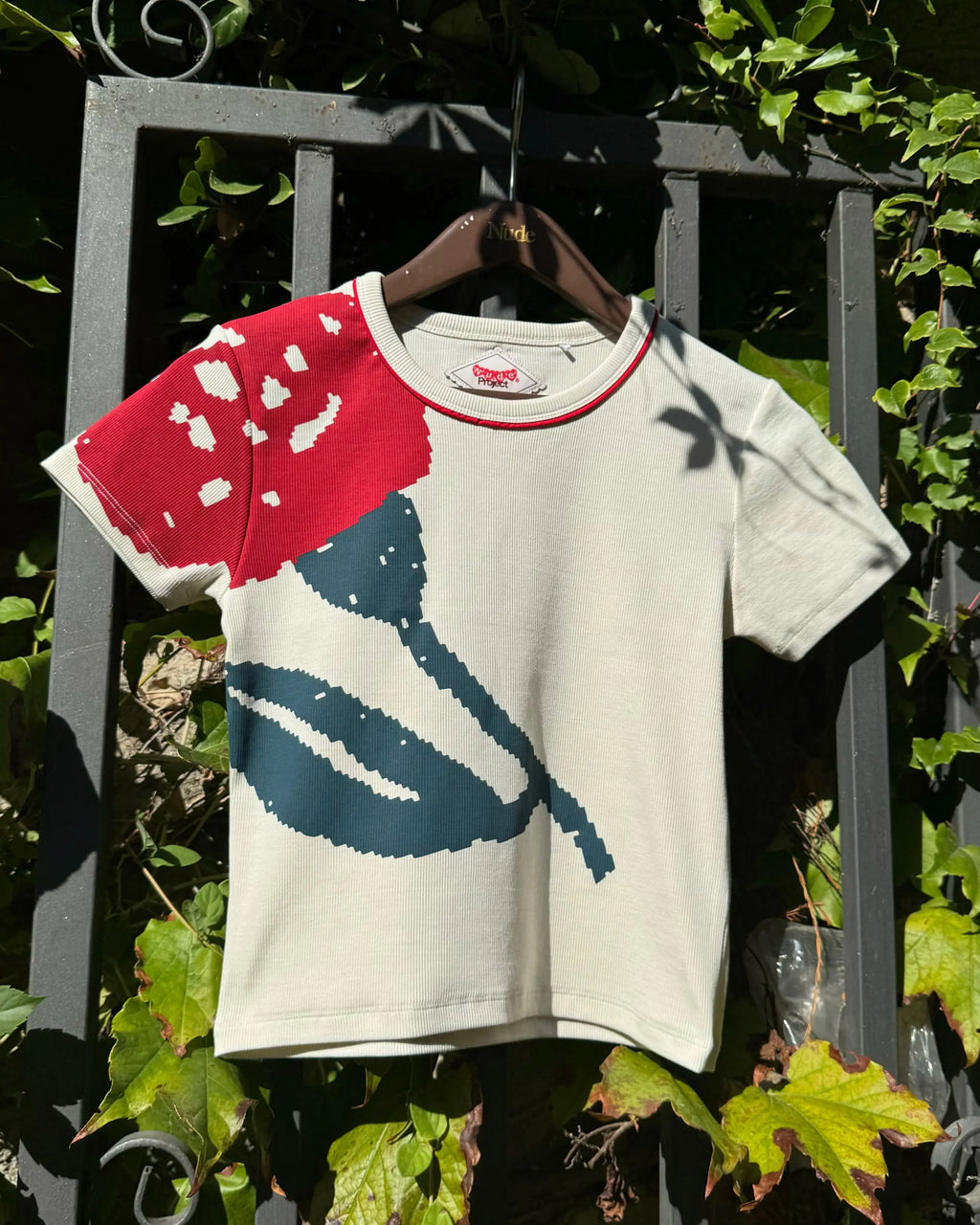 Rosa Tee