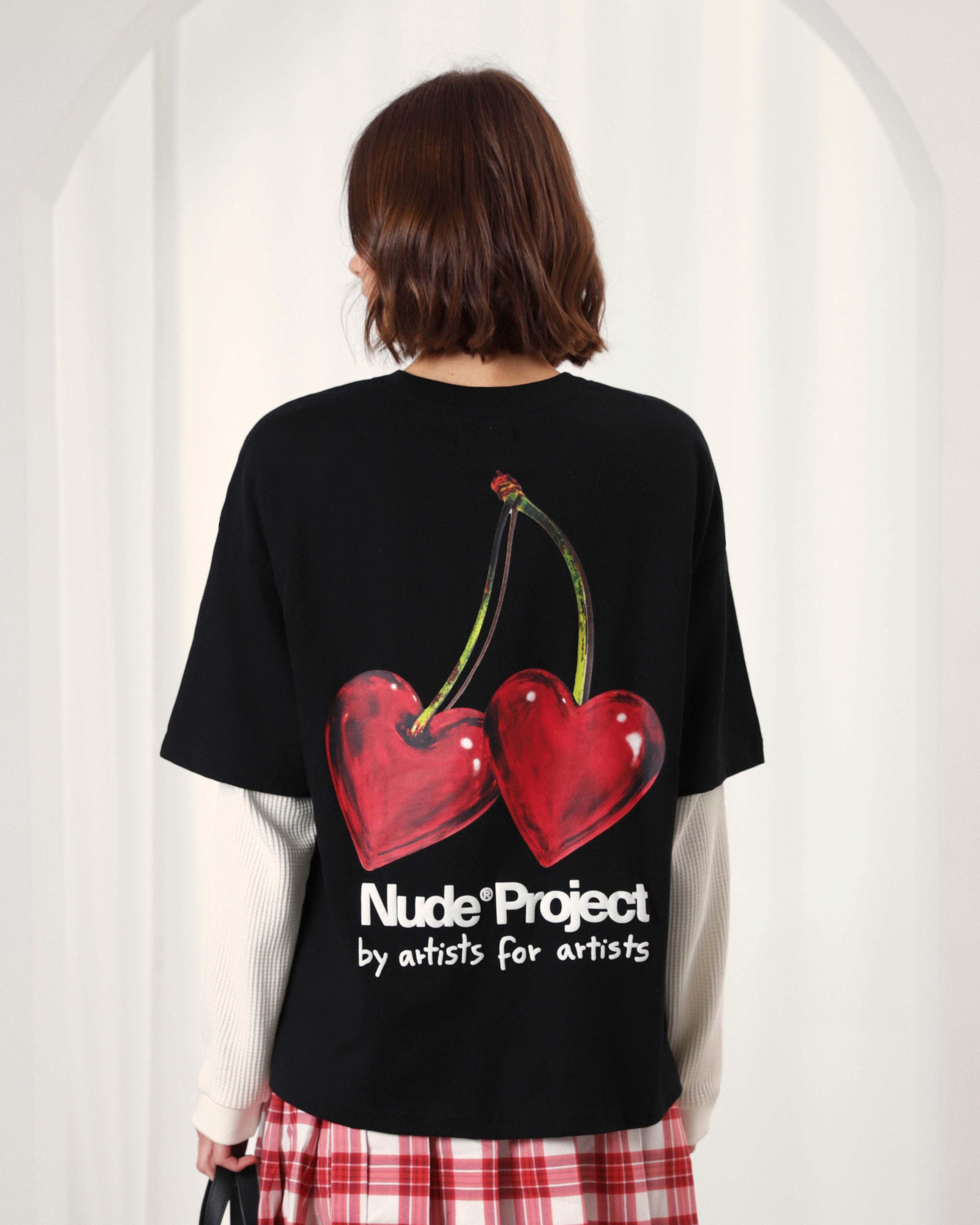 Juicy Cherry Tee Black