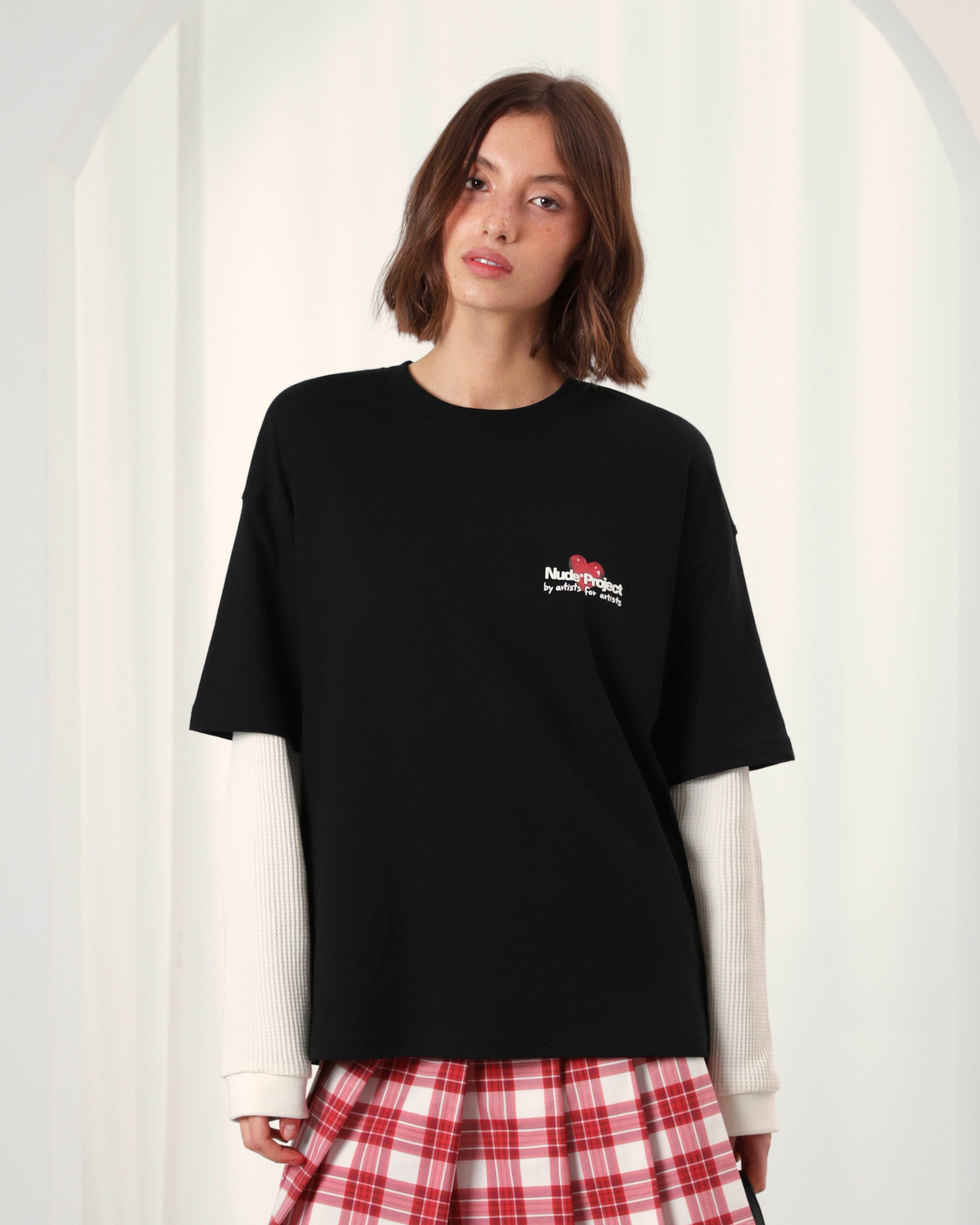 Juicy Cherry Tee Black